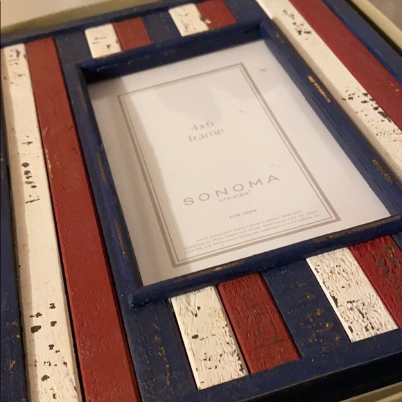 Like New - Sonoma Picture Frame - Picture 2 of 4